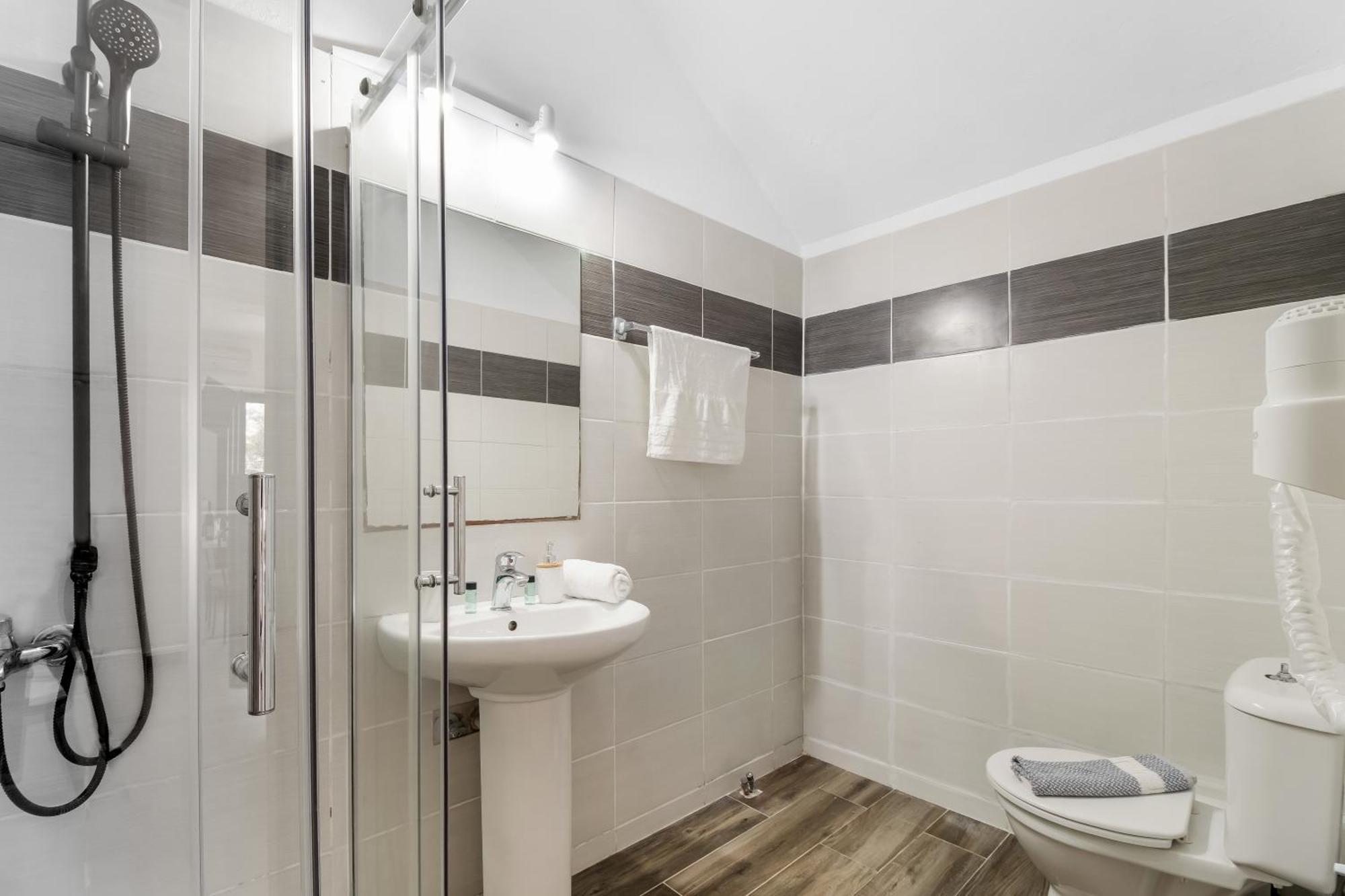 Dionysia Rooms Lefkada City Exterior foto