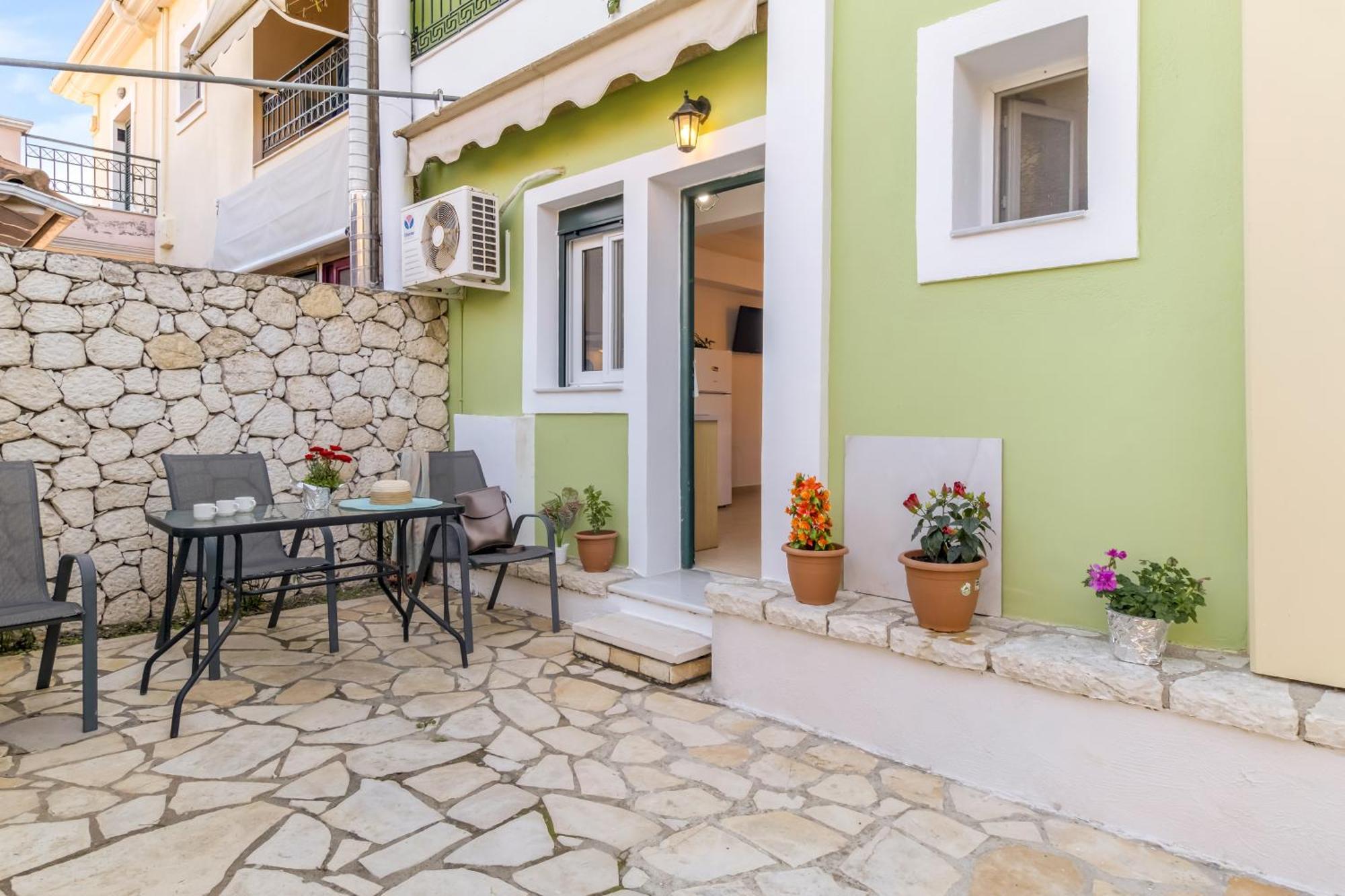 Dionysia Rooms Lefkada City Exterior foto