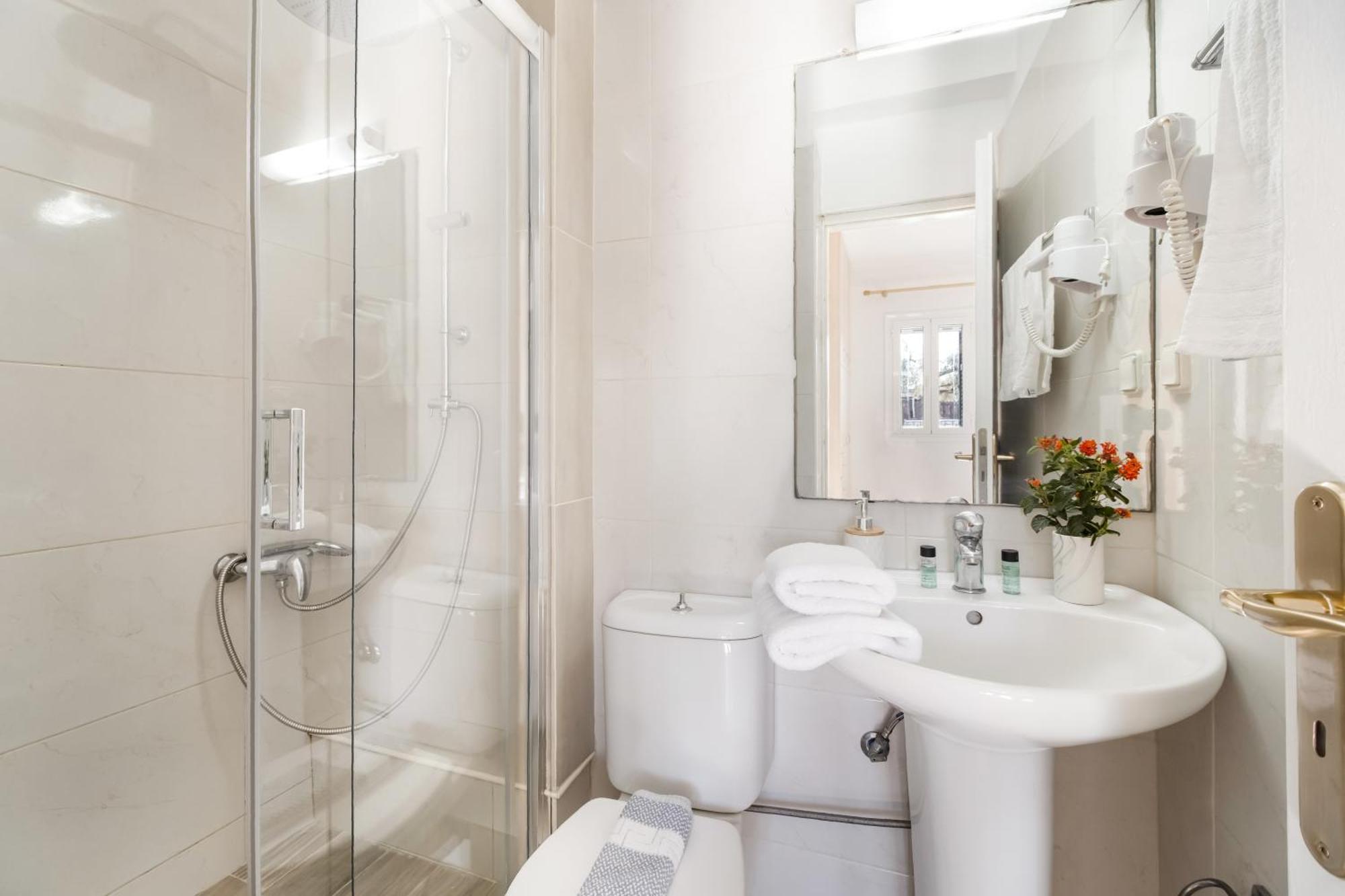 Dionysia Rooms Lefkada City Exterior foto