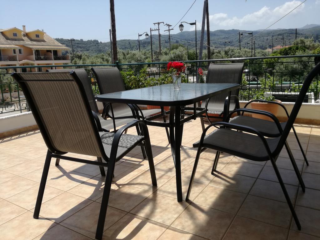 Dionysia Rooms Lefkada City Exterior foto
